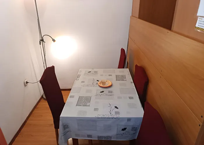 Raspudic בית הארחה 3*