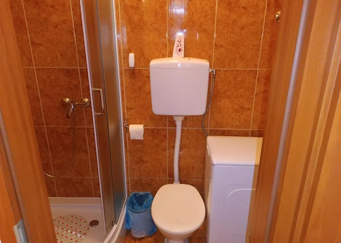 Raspudic בית הארחה 3*